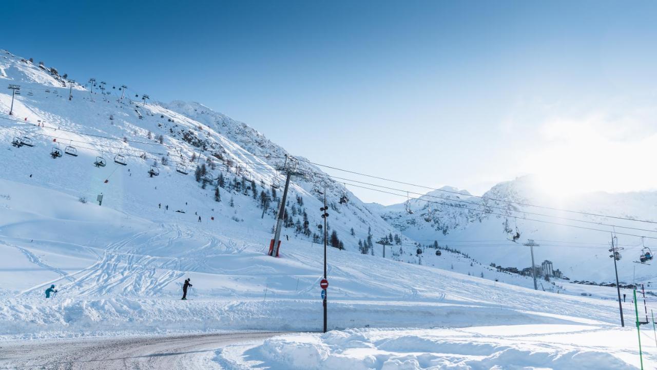 Apex2100 International Ski Academy Tignes Eksteriør billede
