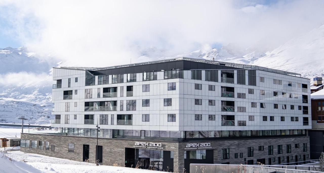Apex2100 International Ski Academy Tignes Eksteriør billede